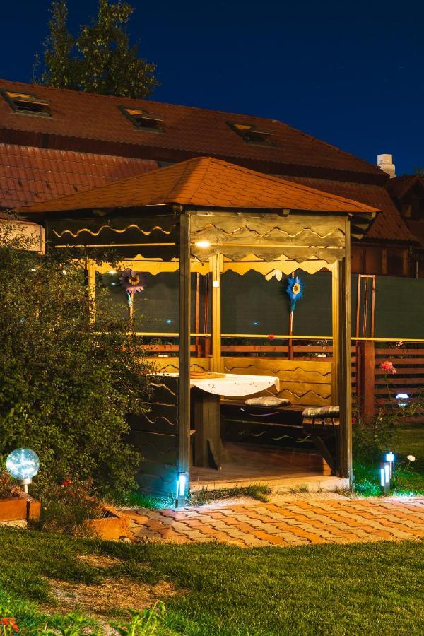 Sunset Cottage Braşov Buitenkant foto